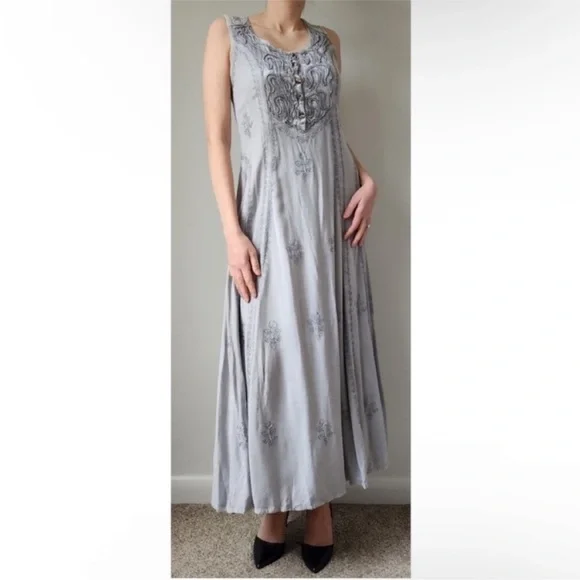 Vintage Embroidered Ice Blue Renaissance/ Fairy Dress - Picture 1 of 11